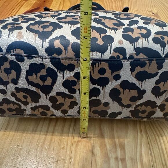 RARE Coach Wild Beast Leopard Turnlock Tote Shoulder Bag - Picture 11 of 16